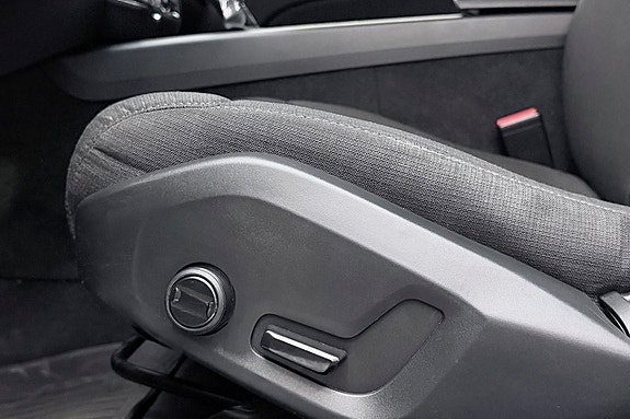 Volvo V60 14 of 30