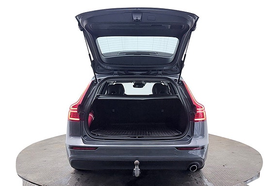 Volvo V60 8 of 30