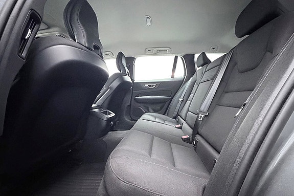 Volvo V60 15 of 30