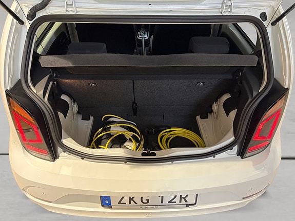 Volkswagen e-Up! 11 of 11