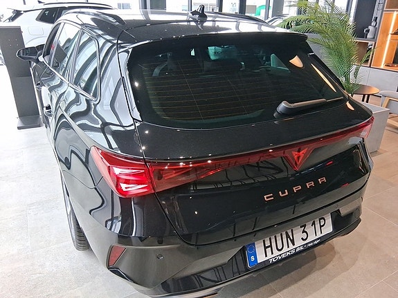 Cupra Leon 4 of 9