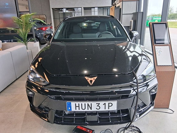 Cupra Leon 2 of 9
