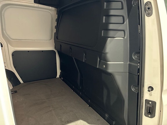 Volkswagen Caddy 21 of 30