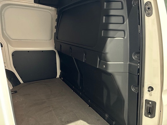 Volkswagen Caddy 11 of 30
