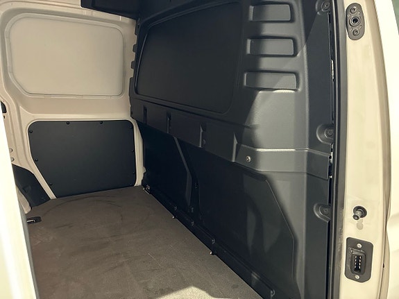 Volkswagen Caddy 22 of 30