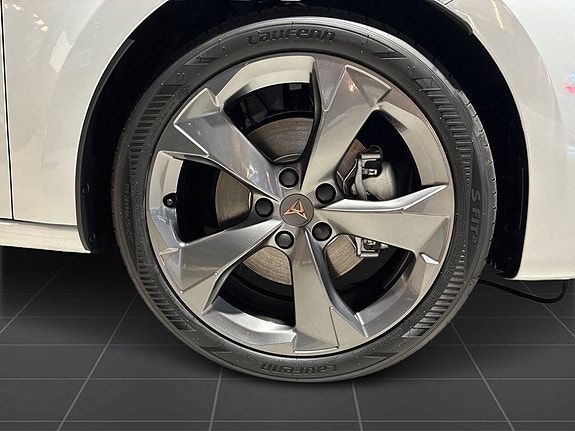 Cupra Leon 7 of 18