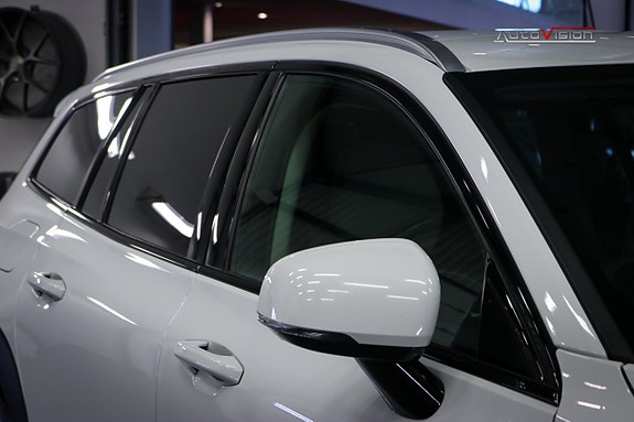 Volvo V60 Cross Country 7 of 30