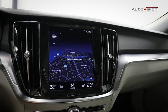 Volvo V60 Cross Country 11 of 30