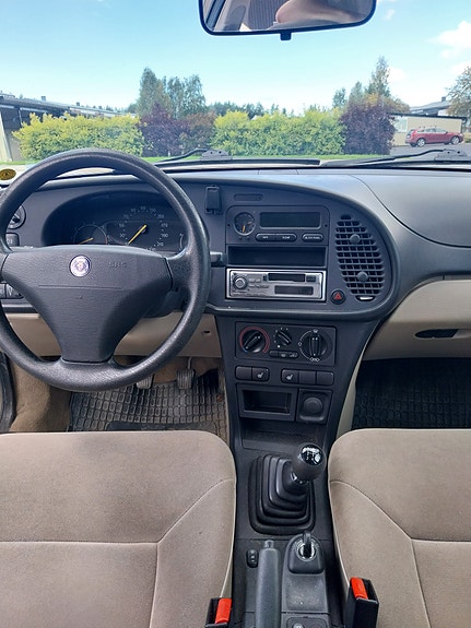 Saab 900 7 of 11
