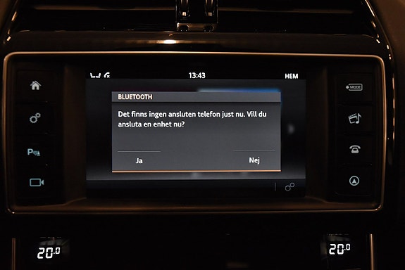 Jaguar XE 18 of 22