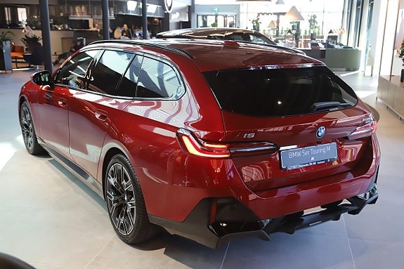BMW i5 9 of 11