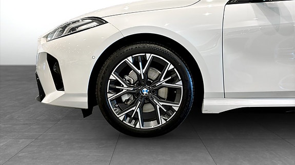 BMW 120 9 of 9