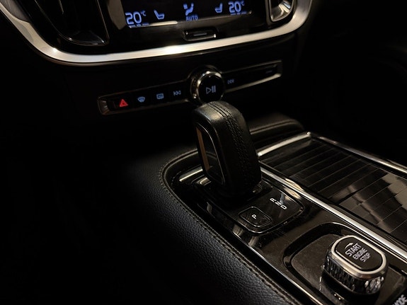 Volvo V60 26 of 28