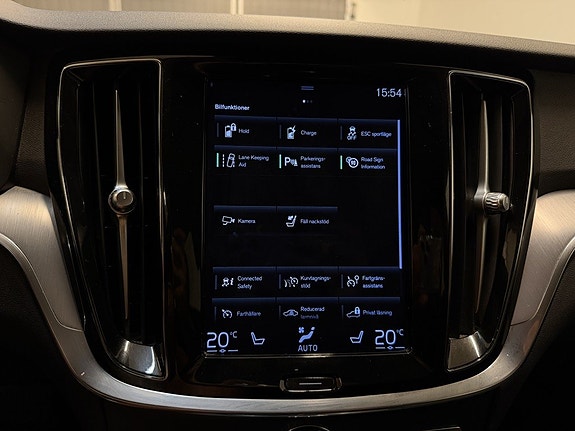 Volvo V60 22 of 28