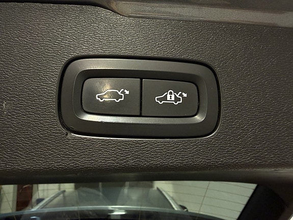 Volvo V60 9 of 28