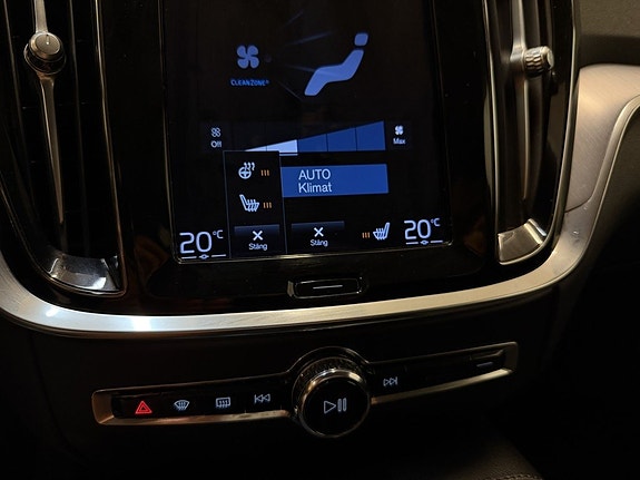 Volvo V60 17 of 28