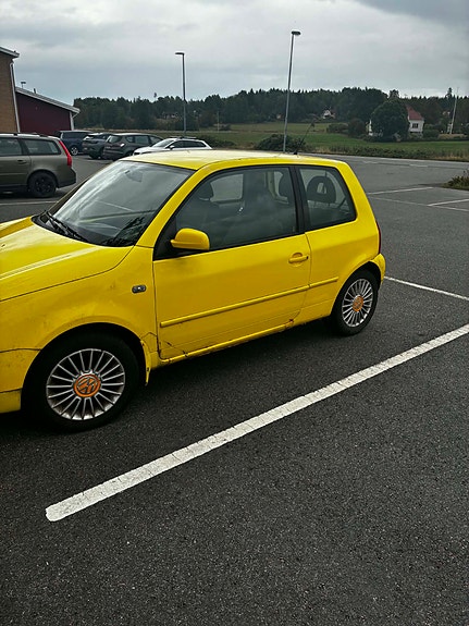 Volkswagen Lupo 2 of 3