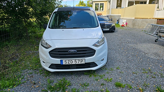 Ford Transit Connect 2 of 4