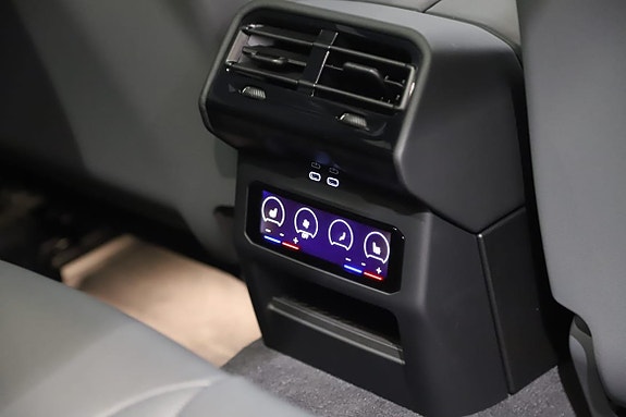 BMW 550e 9 of 14