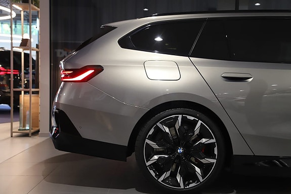 BMW 550e 5 of 14