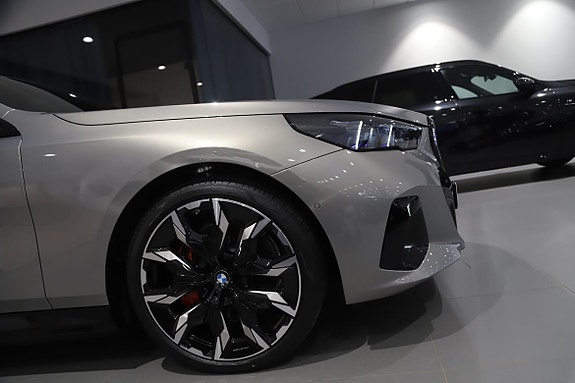 BMW 550e 12 of 14