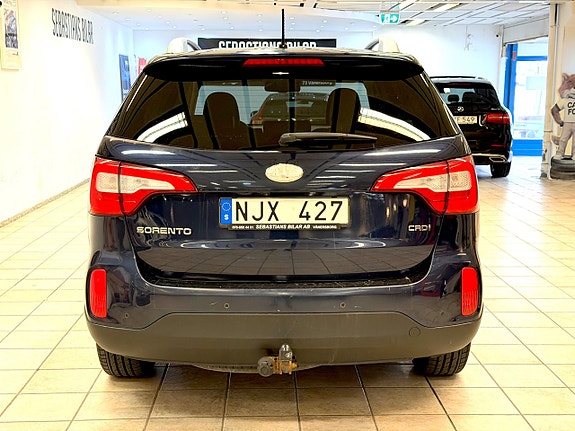Kia Sorento 4 of 13