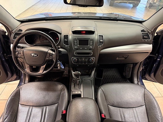 Kia Sorento 10 of 13
