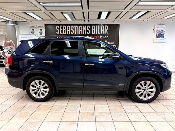Kia Sorento 2 of 13