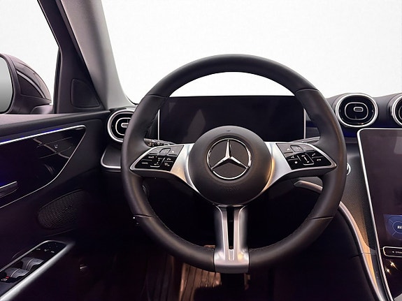 Mercedes-Benz C200 14 of 30