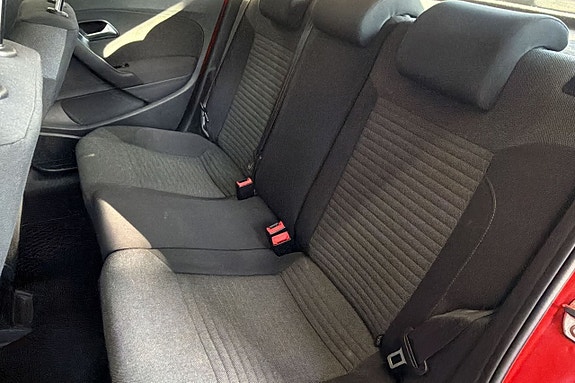 Volkswagen Polo 11 of 16