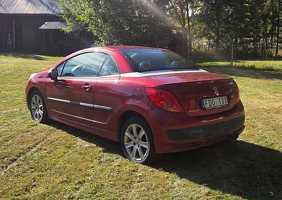 Peugeot 207 CC 4 of 9