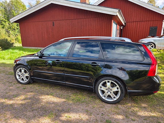 Volvo V50 6 of 11