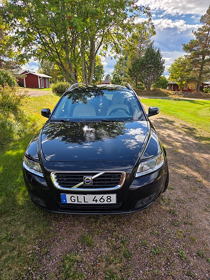 Volvo V50 4 of 11