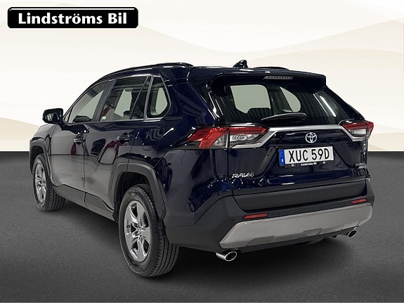 Toyota RAV4 4 of 21