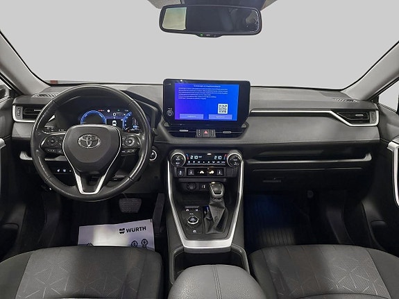 Toyota RAV4 11 of 21