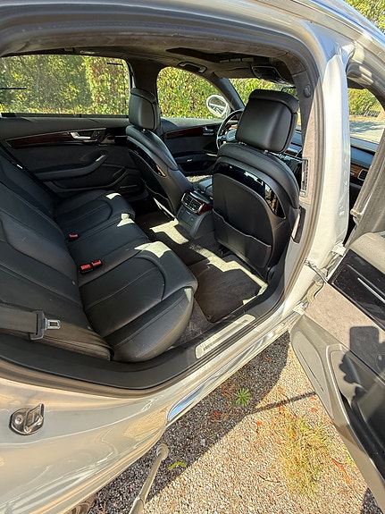 Audi A8 10 of 15
