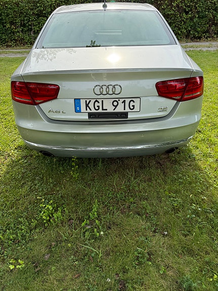 Audi A8 13 of 15