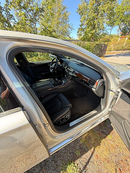 Audi A8 5 of 15