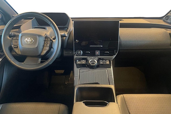 Toyota bZ4X 12 of 30