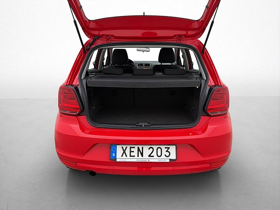 Volkswagen Polo 10 of 23