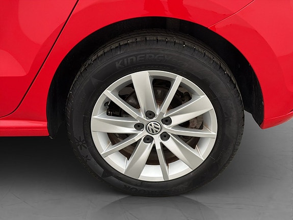Volkswagen Polo 21 of 23