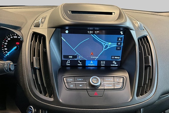 Ford Kuga 12 of 18