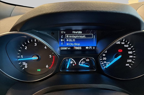 Ford Kuga 15 of 18