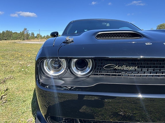 Dodge Challenger 3 of 30