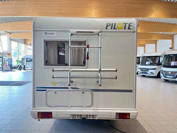 Pilote E FIRST 62 (TRUMA+TV+Markis+Fint skick) 4 of 16