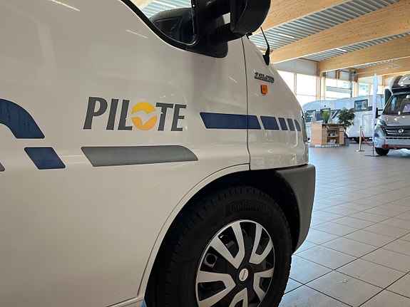 Pilote E FIRST 62 (TRUMA+TV+Markis+Fint skick) 16 of 16