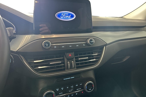 Ford Focus 22 of 27