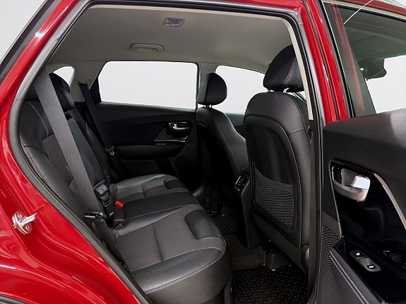 Kia Niro 8 of 18