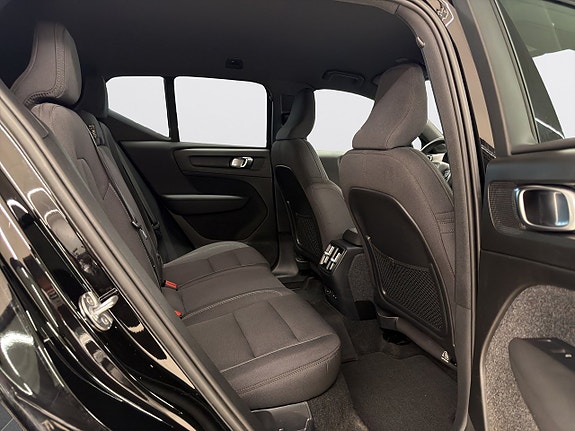 Volvo XC40 10 of 18