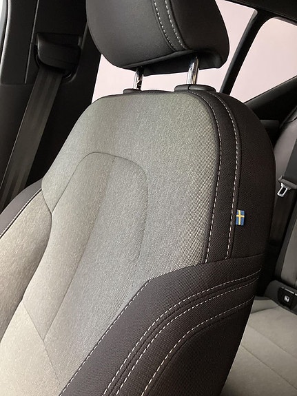 Volvo XC40 12 of 12